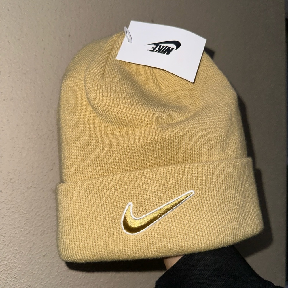 Unisex cream beanie